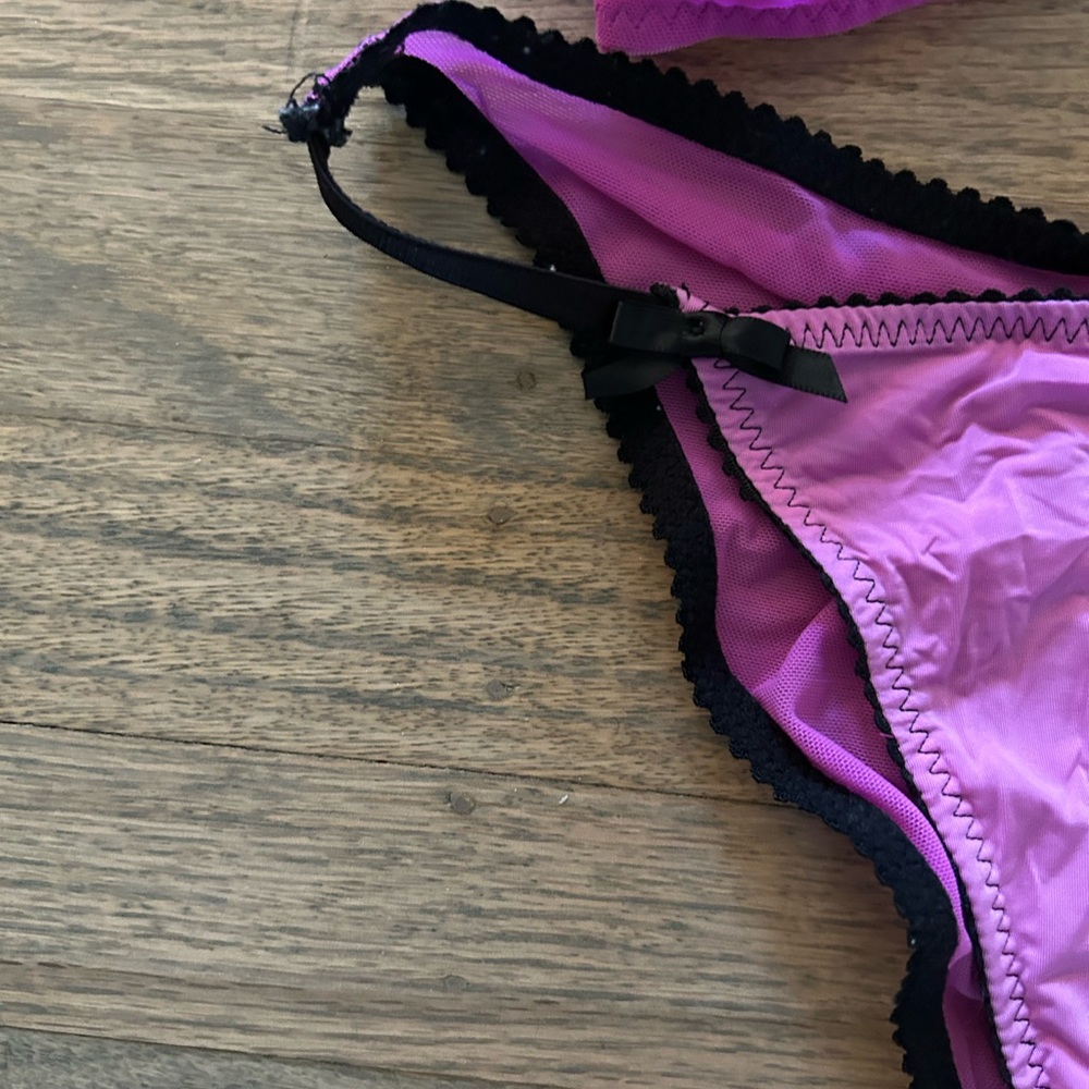 Betsy Johnson Intimates Set - Picture 3 of 3